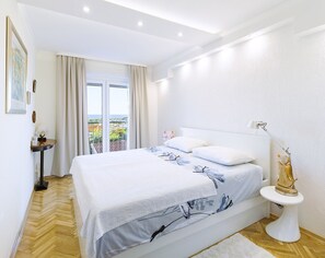 Luksusleilighet | 2 soverom, safe på rommet, individuelt dekorert og individuelt innredet