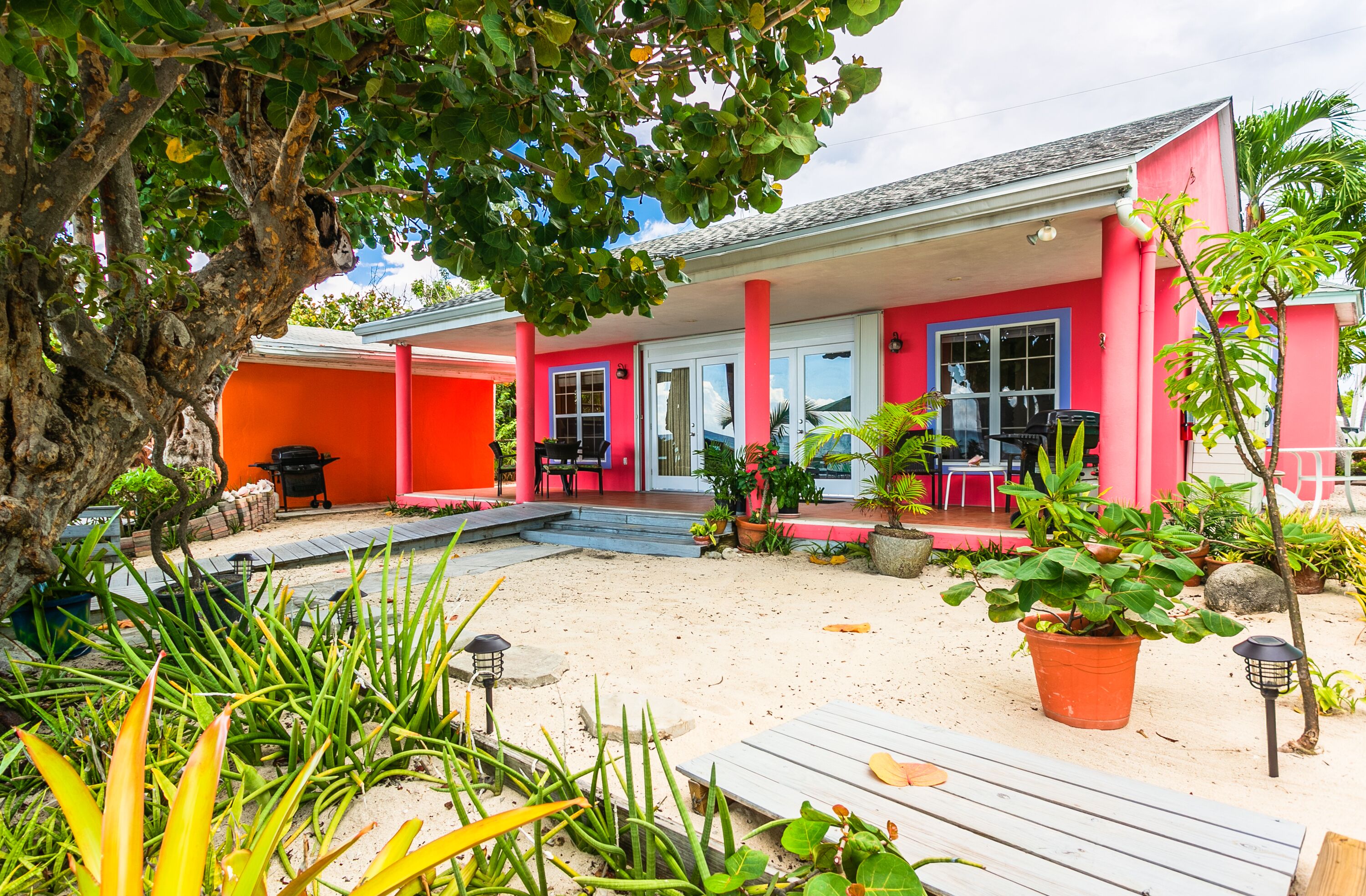 2 Br Cottage Vacation Rental In Seven Mile Beach, Grand Cayman Vrbo