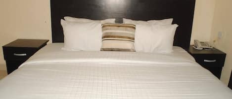 Classic Room | Desk, free WiFi, bed sheets