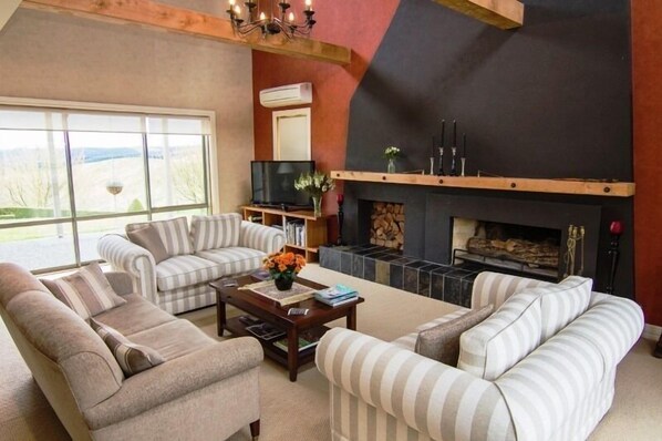 Lounge - Country Lodge Kinloch (Kinloch)