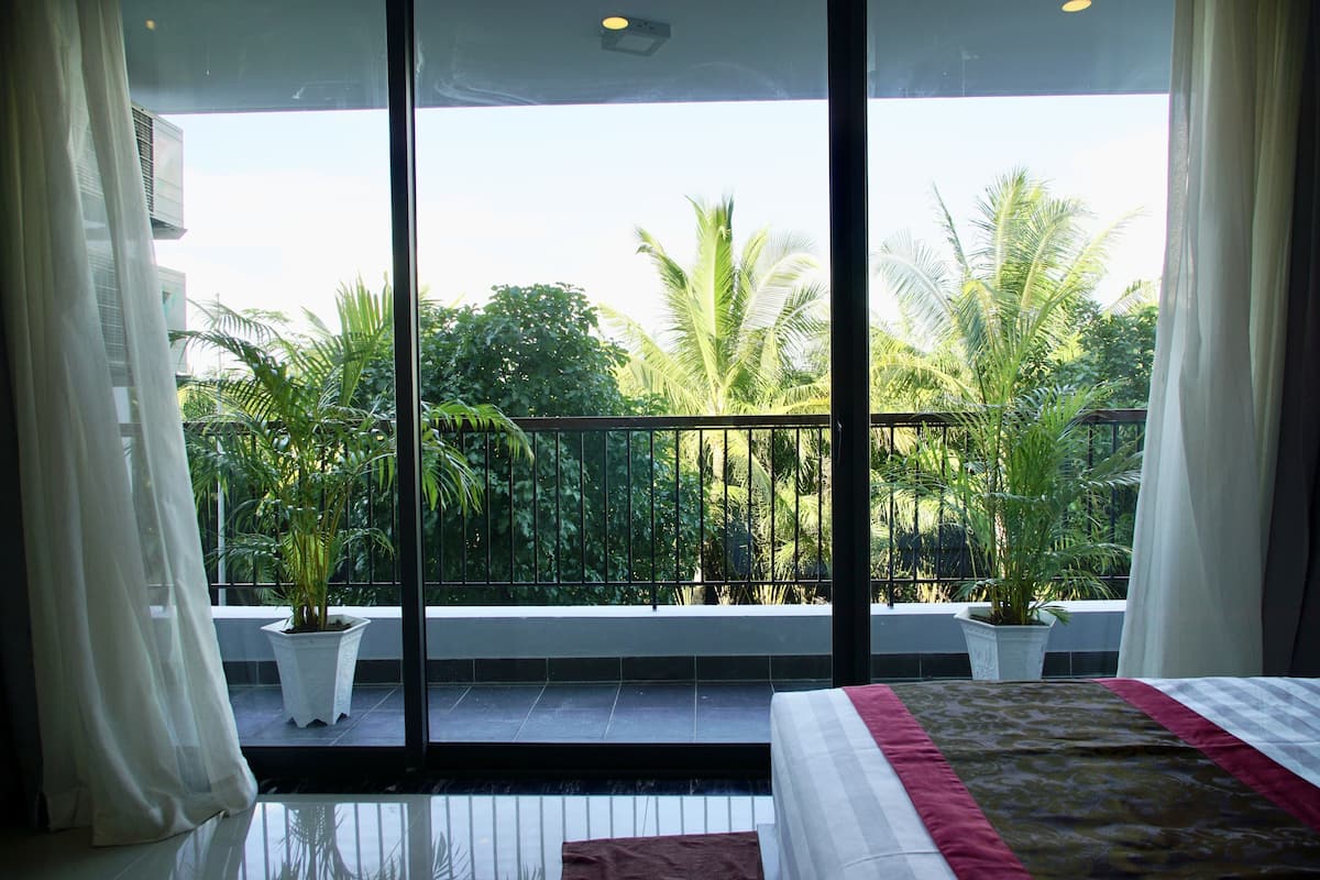 7BR Townhouse by the beach and share swimming pool | Bàn, truy cập Internet không dây miễn phí, bộ trải giường 