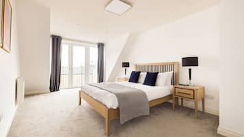 One Bedroom Apartment - Balcony | 1 bedroom, individually decorated, individually furnished, desk