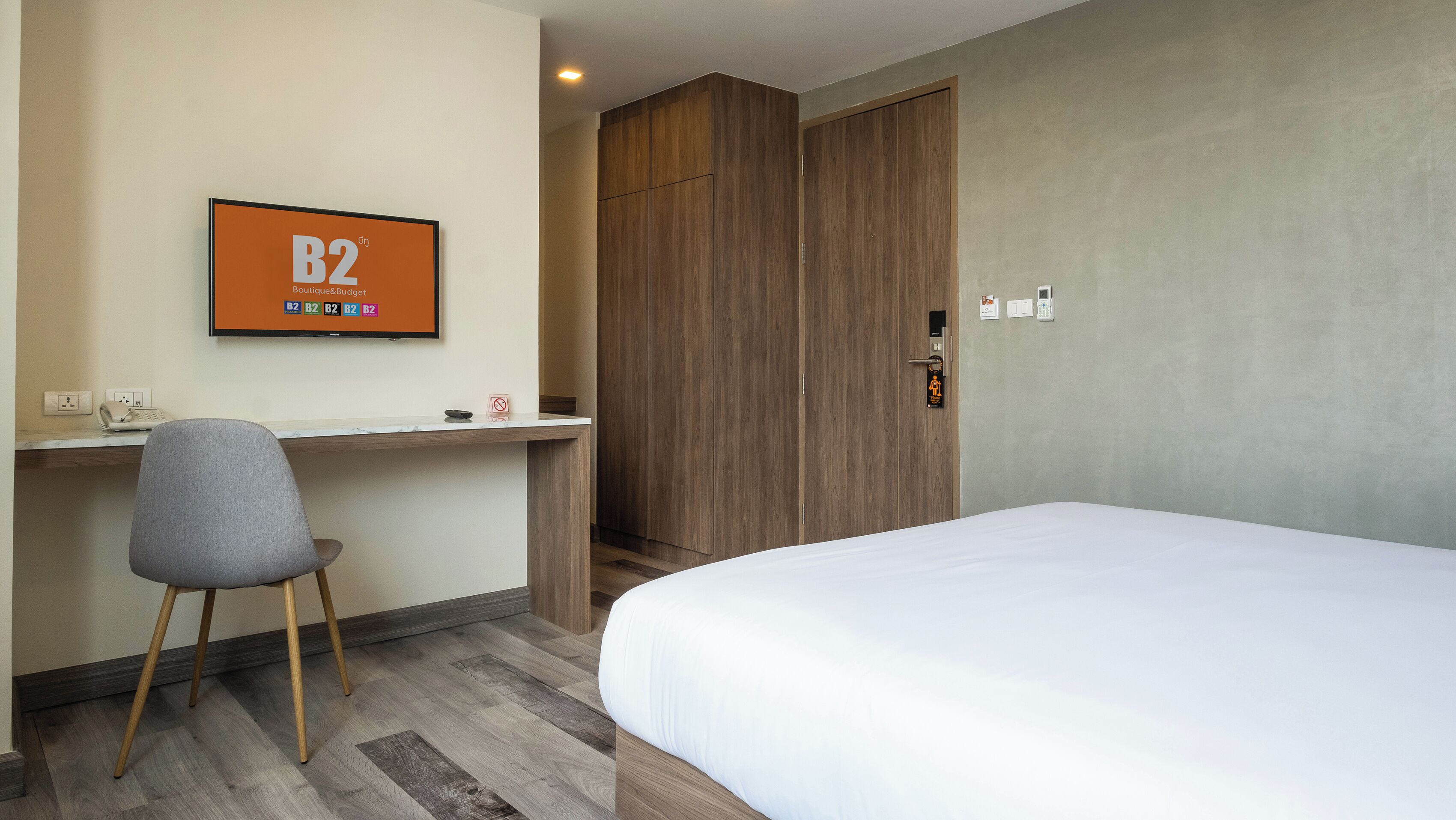superior premier room | 1 bedroom, in-room safe, blackout curtains, free wifi