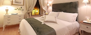 Apartment, 2 Bedrooms | 2 bedrooms, free WiFi, bed sheets