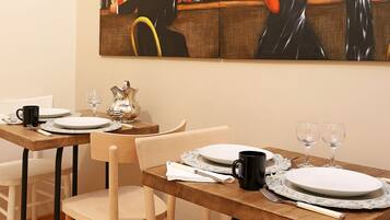 Appartamento, 2 camere da letto | Cucina privata | Frigorifero con congelatore, microonde, piano cottura