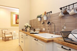 Apartment, 2 Bedrooms | Private kitchen