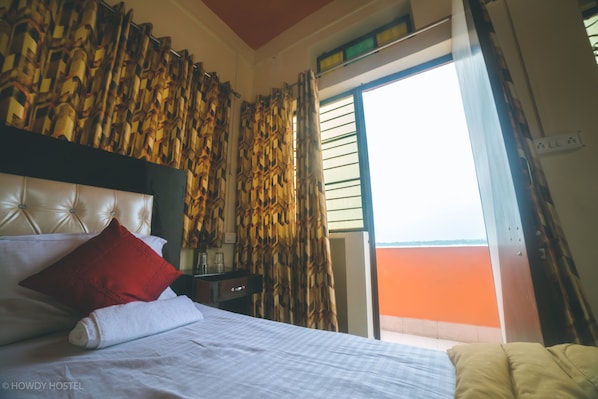 In-room safe, blackout curtains, free WiFi