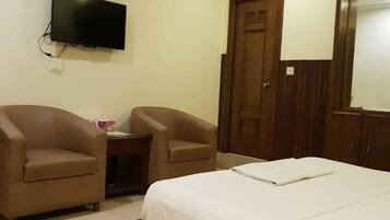 Free WiFi, bed sheets