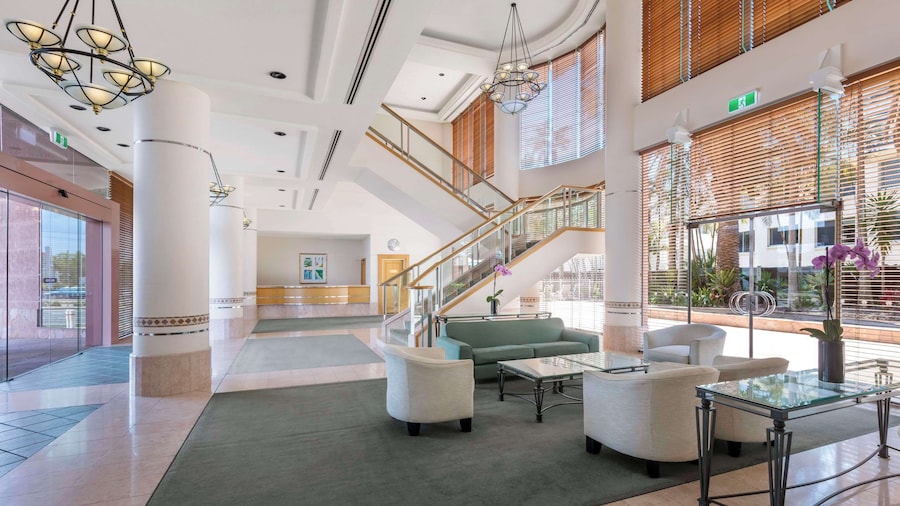 Oaks Gold Coast Hotel