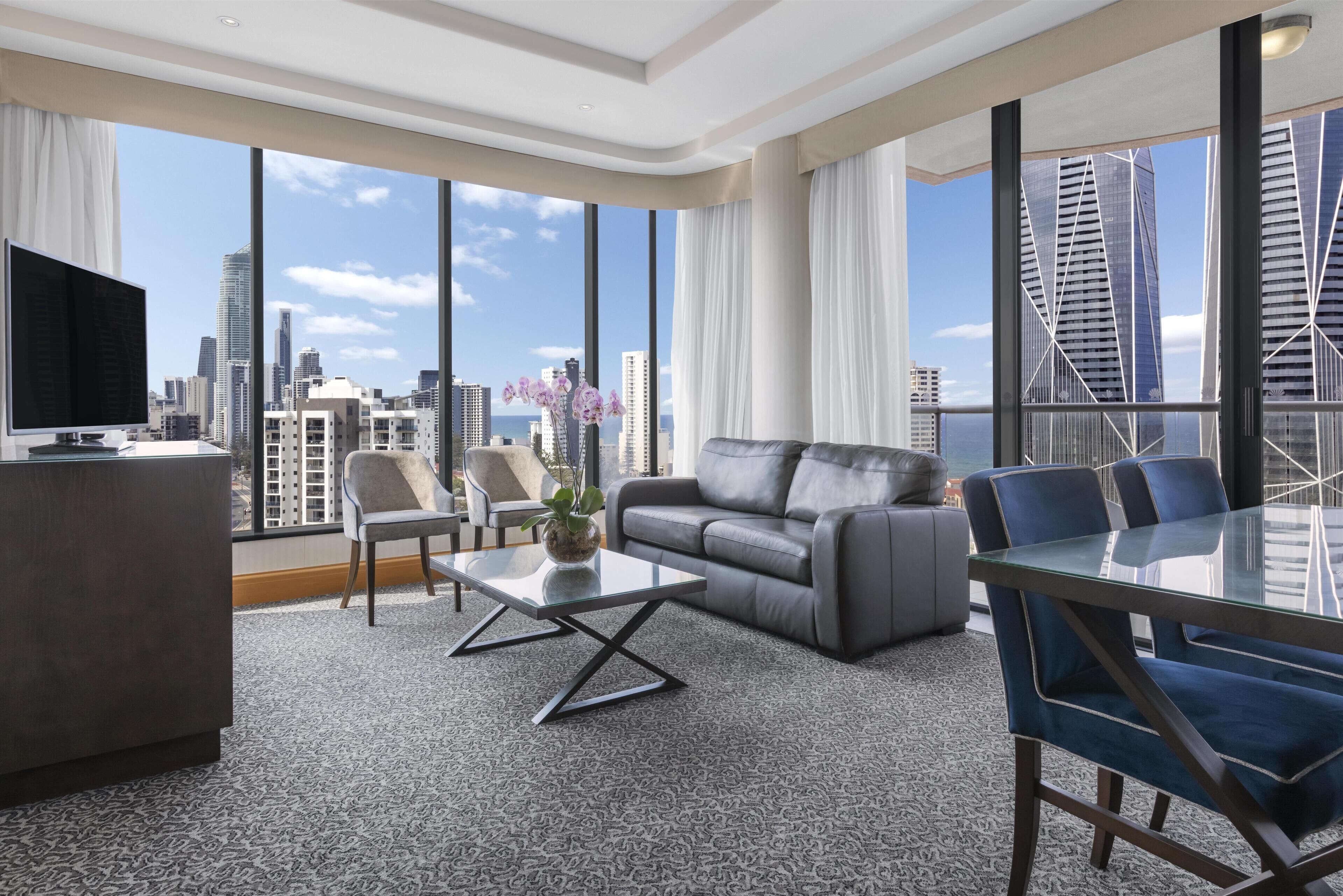 Caja de seguridad en la habitación y escritorio 