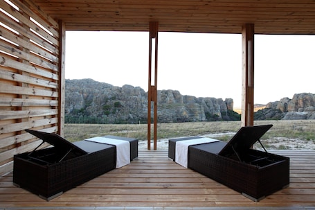 Mountain view. Isalo Rock Lodge