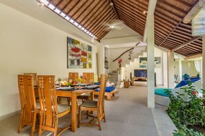 Dining - Villa Beji Seminyak (Seminyak)