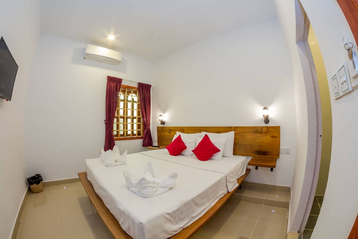 Chambre Standard double | Accès au Wi-Fi (inclus), literie fournie