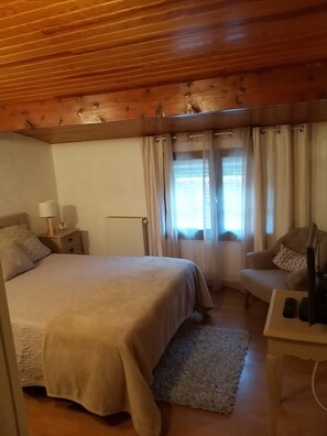 2 Schlafzimmer, Bügeleisen/Bügelbrett, kostenloses WLAN, Bettwäsche