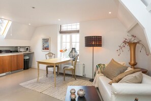 TV - Apartment Naarden-vesting (Naarden)
