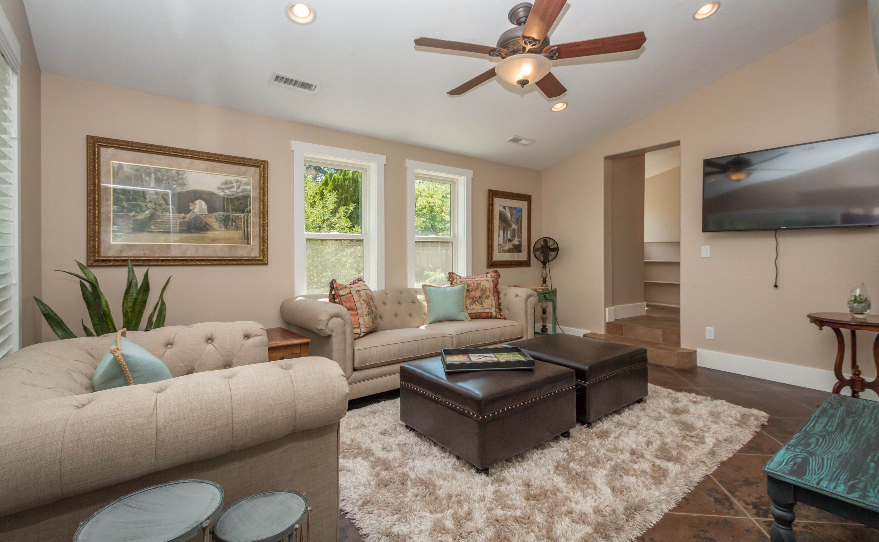  5 Min Walk to Historic Whiskey Row! 2 Bedroom with Casita, Discounted Rates