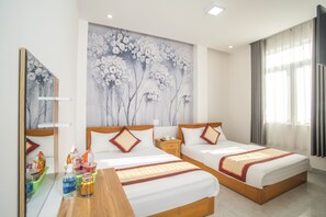 Deluxe Twin Room | Desk, blackout curtains, soundproofing, iron/ironing board - Son Trang Hotel Da Lat (Da Lat)