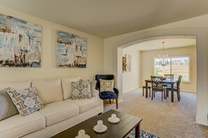 Hus (5 Bedrooms) | Oppholdsrom | Smart-TV