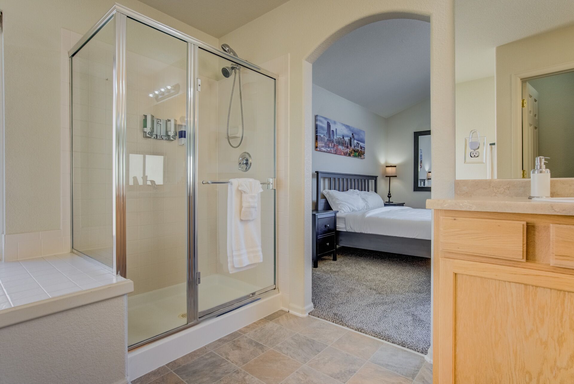 House (5 Bedrooms) | 5 bedrooms, premium bedding, down comforters, individually decorated