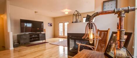 Villa (2 Bedrooms) | Living room