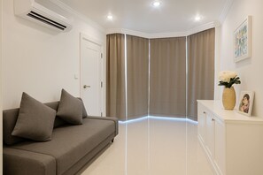 Exclusive Room | Living area