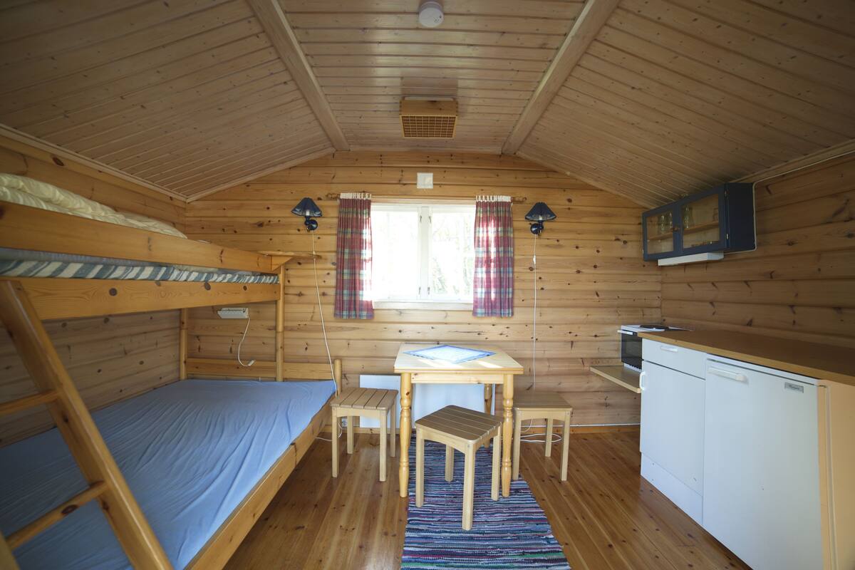 Cabin, Shared Bathroom (15) | 1 bedroom, free WiFi, bed sheets
