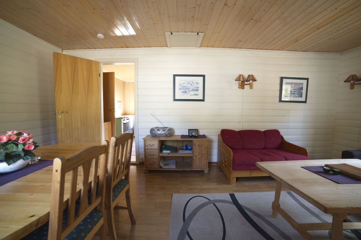 Cabin, Private Bathroom (1) | 1 bedroom, free WiFi, bed sheets