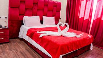 免费 WiFi、床单