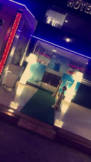 Property entrance - Hotel Cafe Borj Al Arab (Khouribga)