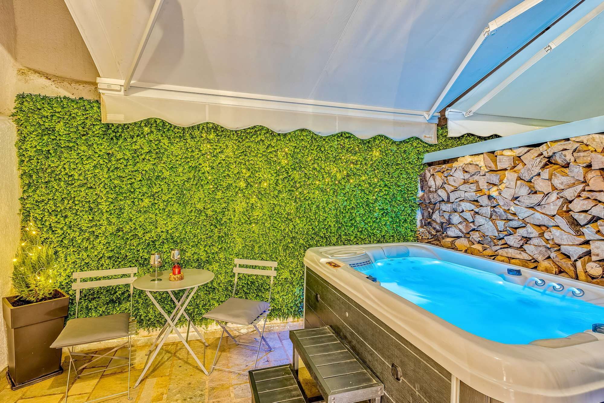 Tina de hidromasaje interior