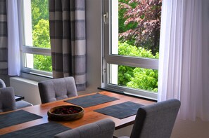 Apartamento (Khalil, Römerstraße 38) | Servicio de comidas en la habitación