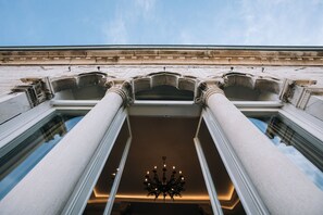 Presidential Apartment | Balcony - Demartini Palace (Pula)
