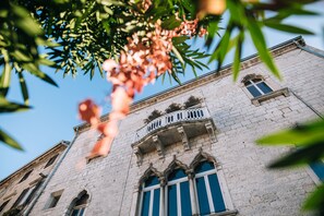 Exterior - Demartini Palace (Pula)