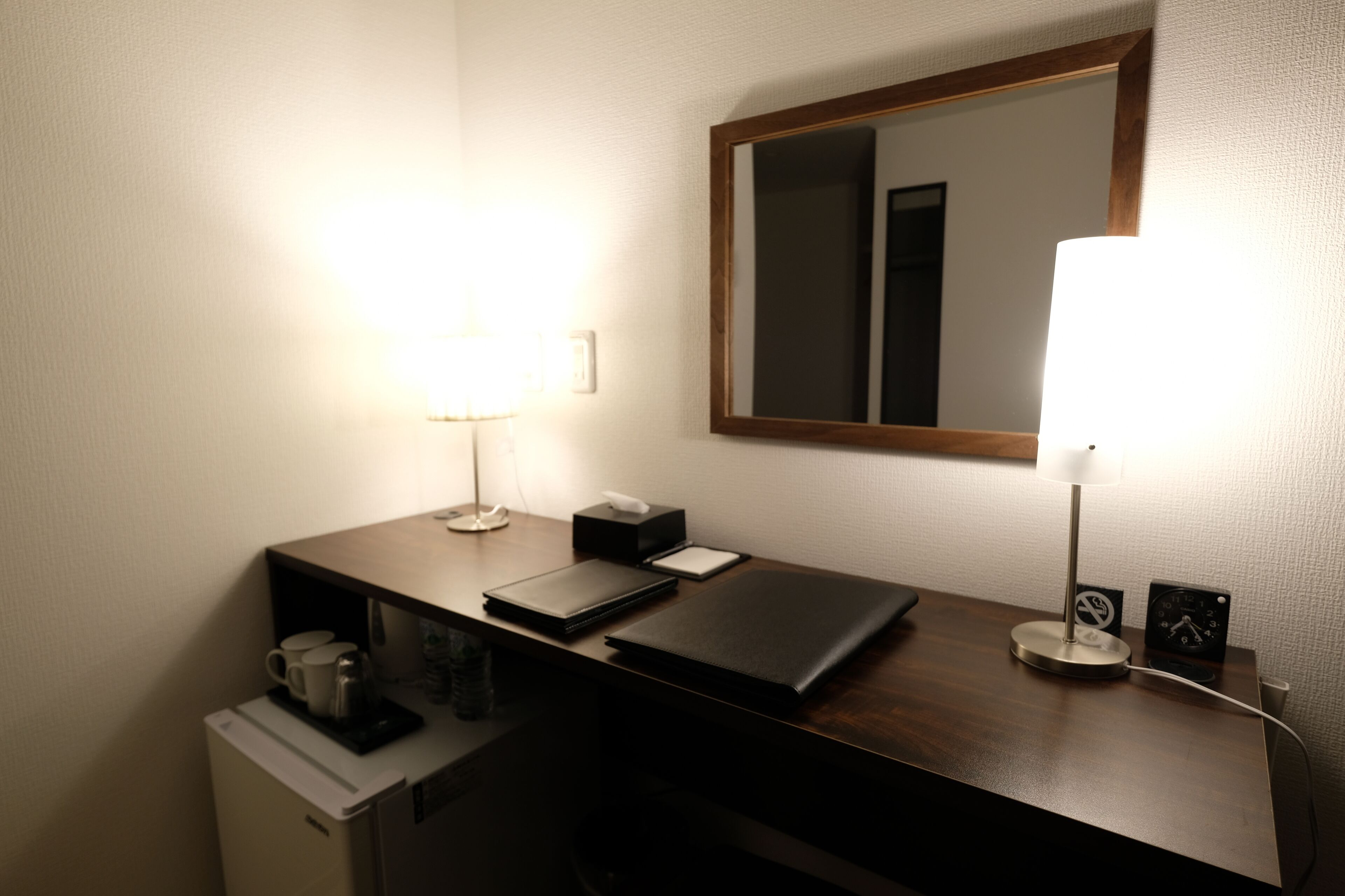 standard twin room | desk, laptop workspace, soundproofing, free wifi
