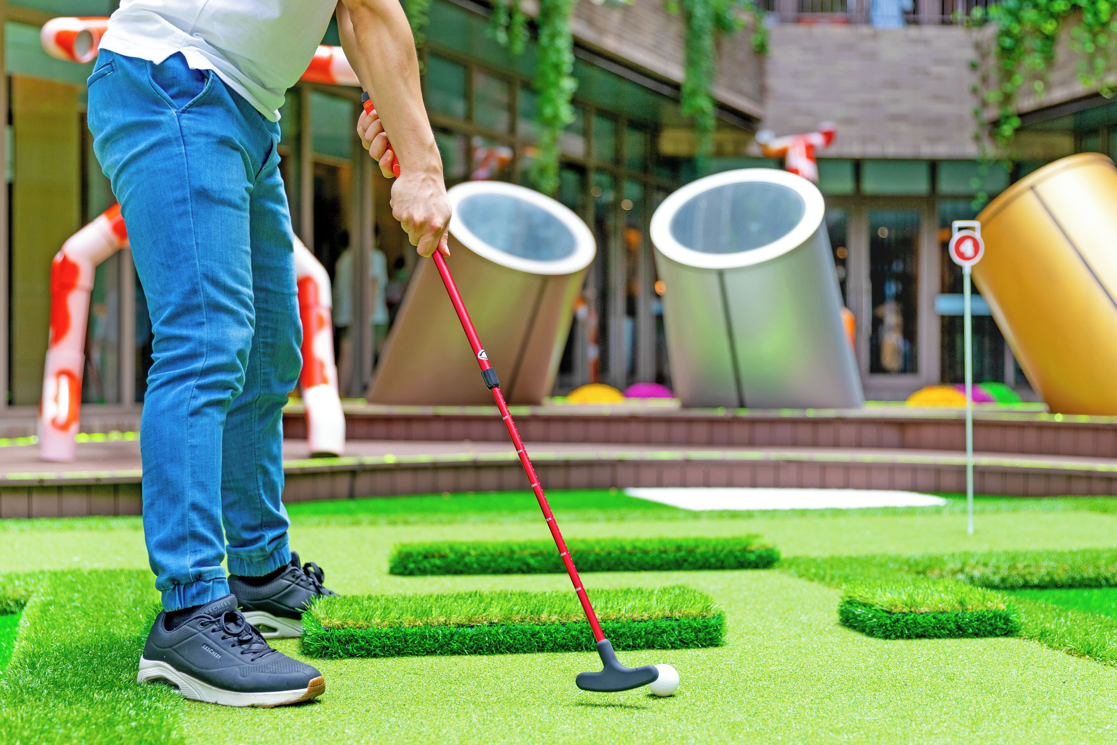 Mini-golf