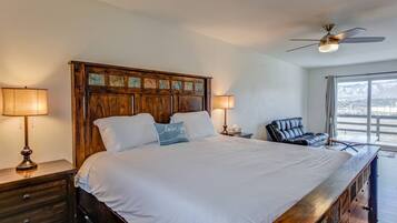 Talo (4 Bedrooms) | 4 makuuhuonetta, silitysrauta/-lauta, vuodevaatteet