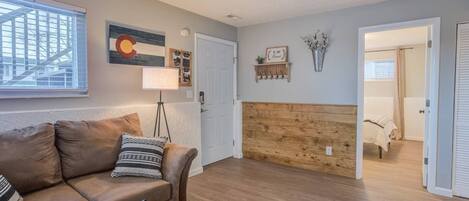 公寓 (2 Bedrooms) | 客廳 | 電視