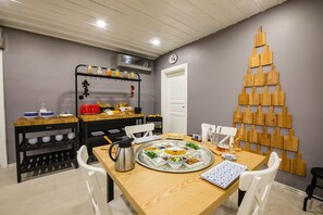 Desayuno completo incluido todos los días