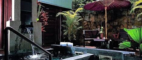 Piscine extérieure, piscine chauffée