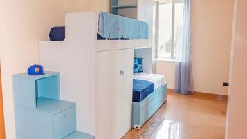 Panoramic Apartment | Premium bedding, down comforters, pillowtop beds, individually decorated