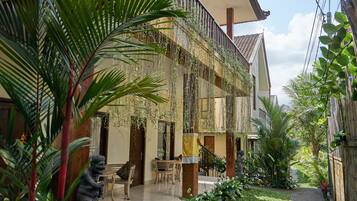 مدخل المنشأة