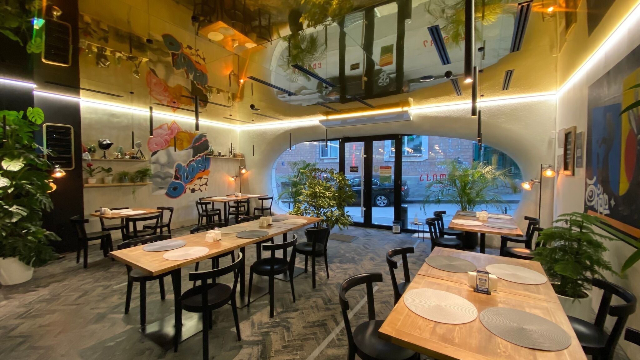 lunch and dinner served, local cuisine