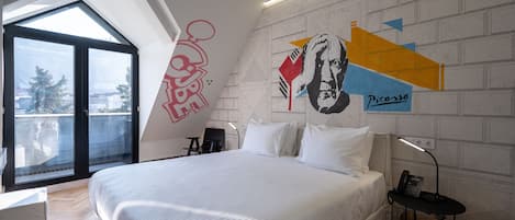 Superior Double Room | Hypo-allergenic bedding available, minibar, in-room safe