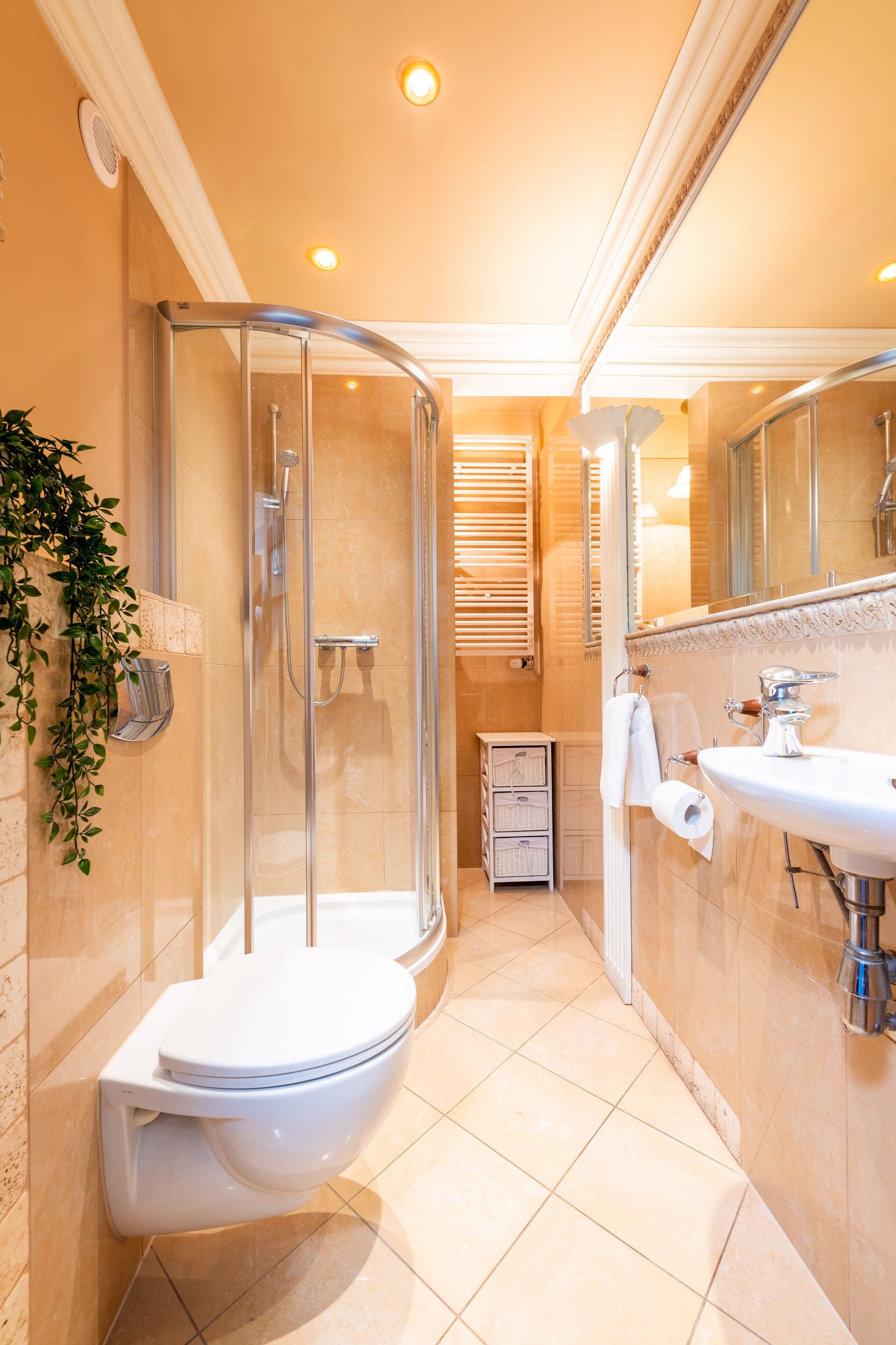 Apartment | Bathroom