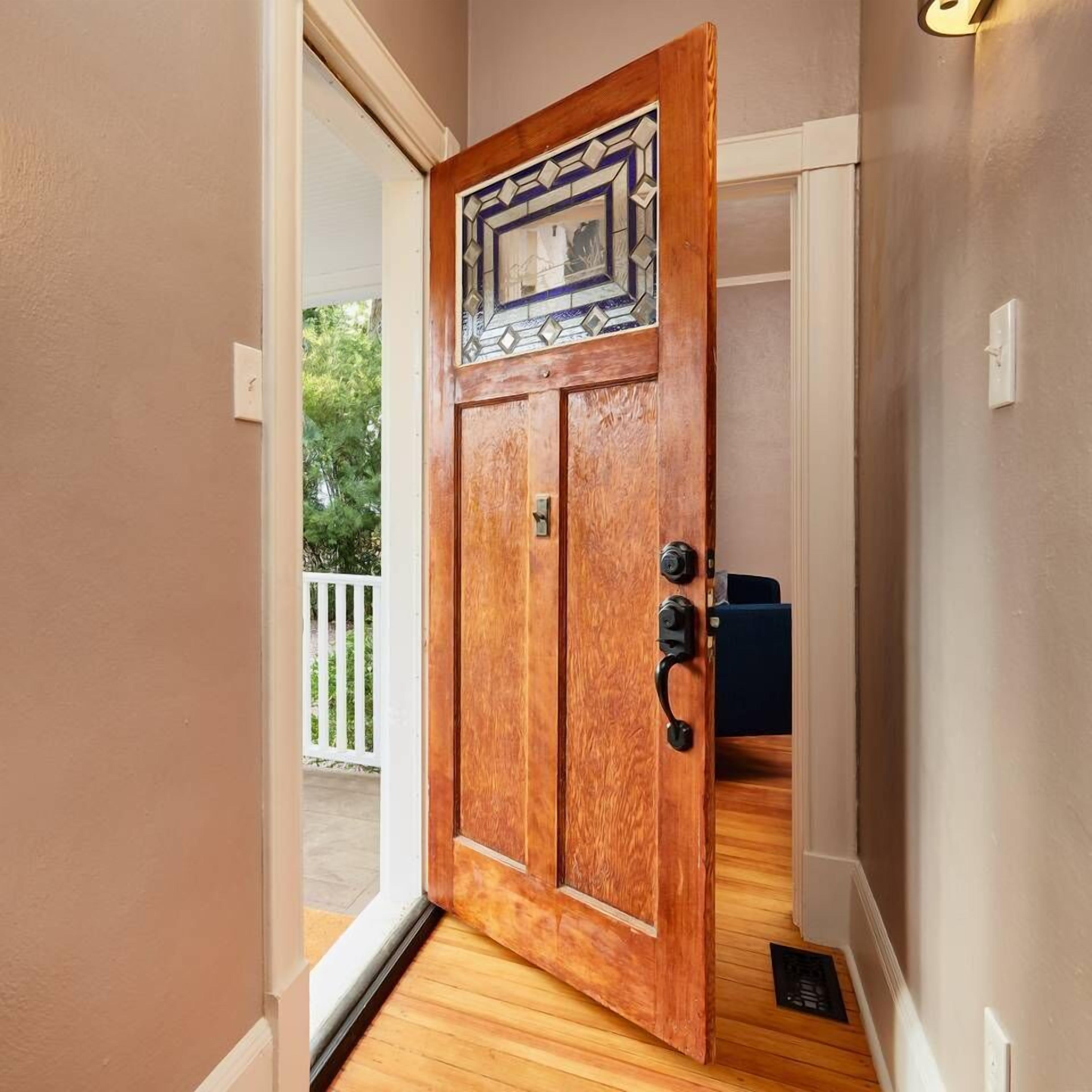 Talo (2 Bedrooms) | 2 makuuhuonetta, silitysrauta/-lauta, vuodevaatteet