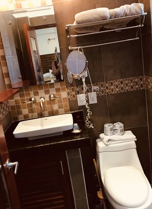 Shower, hair dryer, towels, soap - Studio with Balcony  (Bucerías, Nav.,)