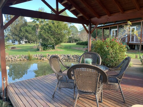 Peppergrove Cottage - Berry Premier Farm Stay