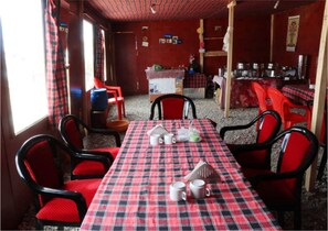 Restaurant - TIH Goodluck Camps and Guest House (Leh)