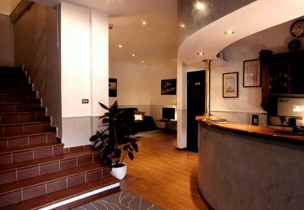 Reception - Hotel Bellevue (Pianoro)