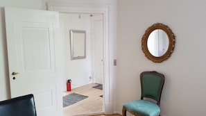 Property entrance - Classic Copenhagen City Apartment (Frederiksberg)